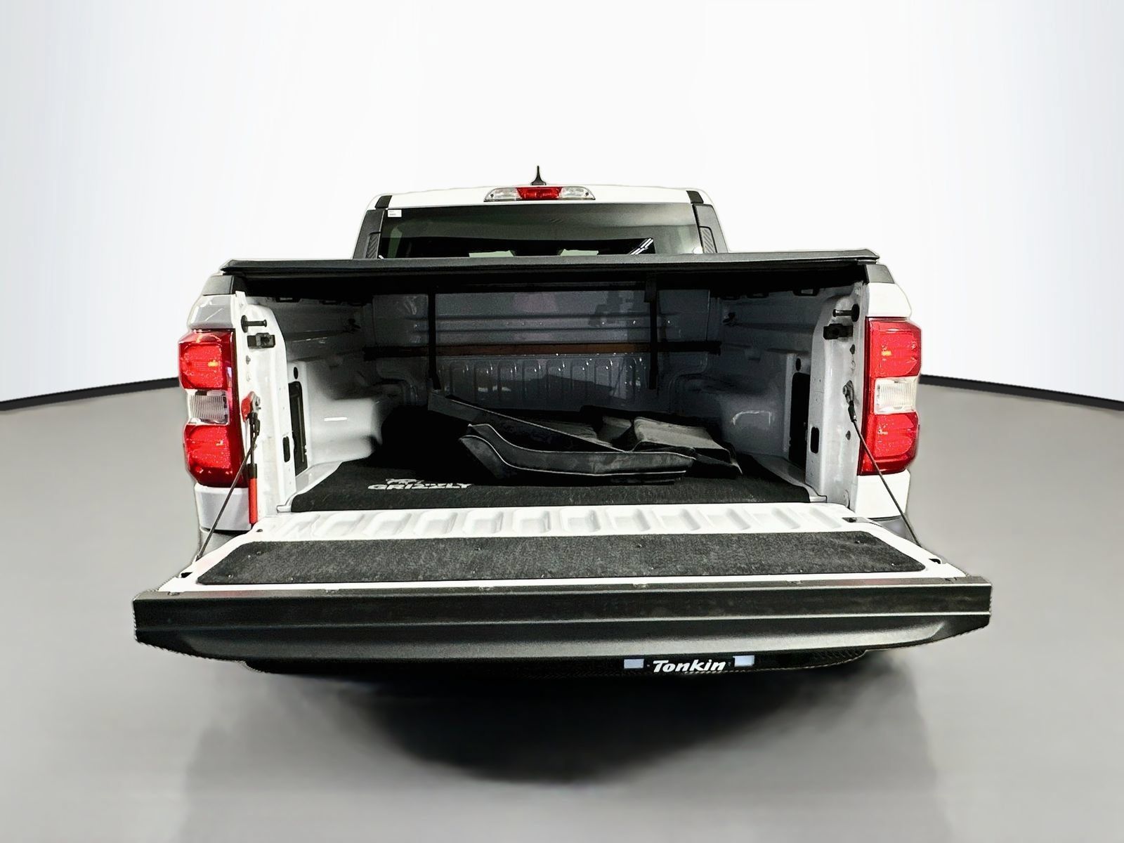 Used 2023 Ford Maverick XL FWD image 23