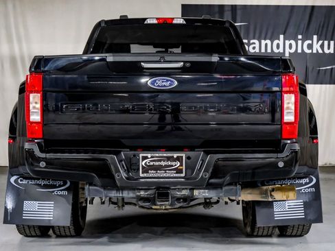Used 2022 Ford F350 XLT w/ XLT Premium Package image 9