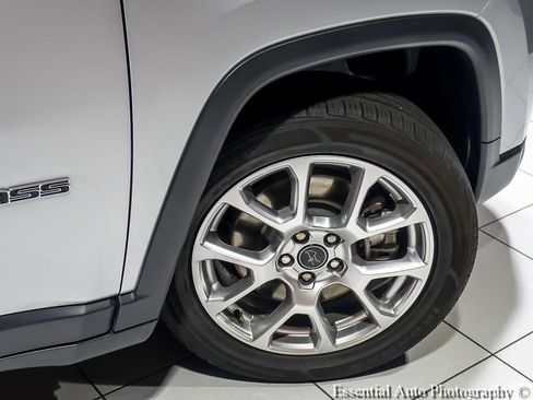 Used 2025 Jeep Compass Limited AWD/4WD image 11