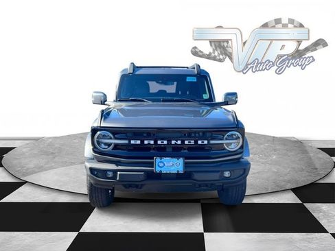 Used 2022 Ford Bronco Outer Banks AWD/4WD image 2