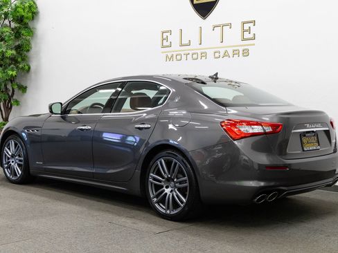 Used 2018 Maserati Ghibli GranLusso RWD image 3
