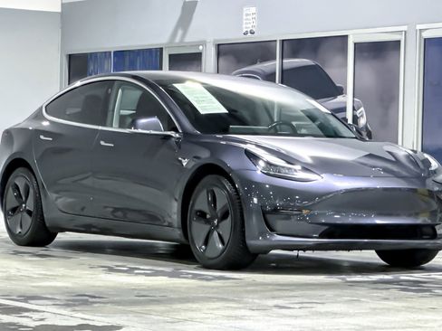 Used 2018 Tesla Model 3 Long Range image 6