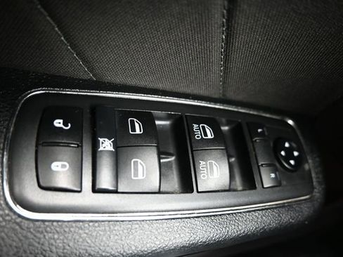 Used 2020 Dodge Charger SXT w/ Blacktop Package RWD image 29