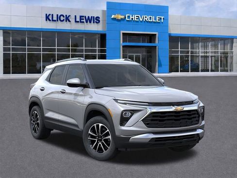 New 2026 Chevrolet TrailBlazer LT w/ Driver Confidence Package AWD/4WD image 7