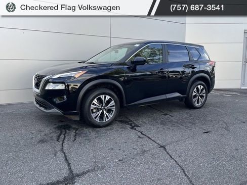 Used 2023 Nissan Rogue SV image 9