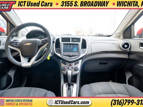 Used 2017 Chevrolet Sonic LT FWD image 11