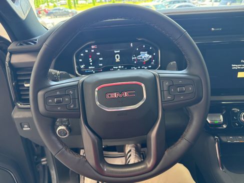 Used 2025 GMC Sierra 1500 AT4 w/ AT4 Premium Package AWD/4WD image 13