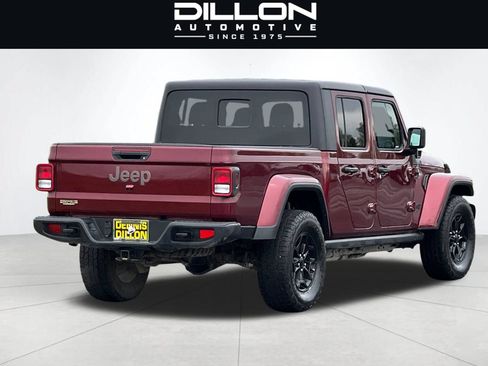 Used 2021 Jeep Gladiator Sport AWD/4WD image 4