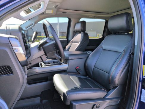 Used 2026 Ford F250 Lariat w/ Black Appearance Package image 16