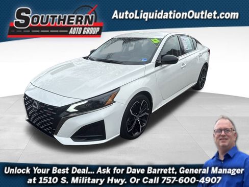 Used 2025 Nissan Altima 2.5 SR image 1
