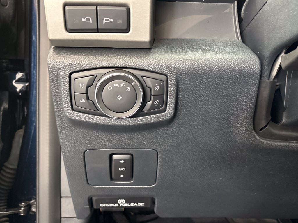 Used 2022 Ford F350 Lariat w/ Chrome Package AWD/4WD image 44