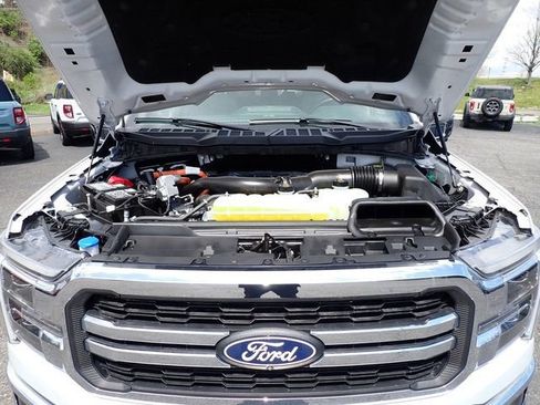 Certified 2025 Ford F150 Lariat w/ Equipment Group 501A Mid AWD/4WD image 16