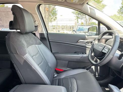 New 2026 Kia Sportage SX FWD image 14