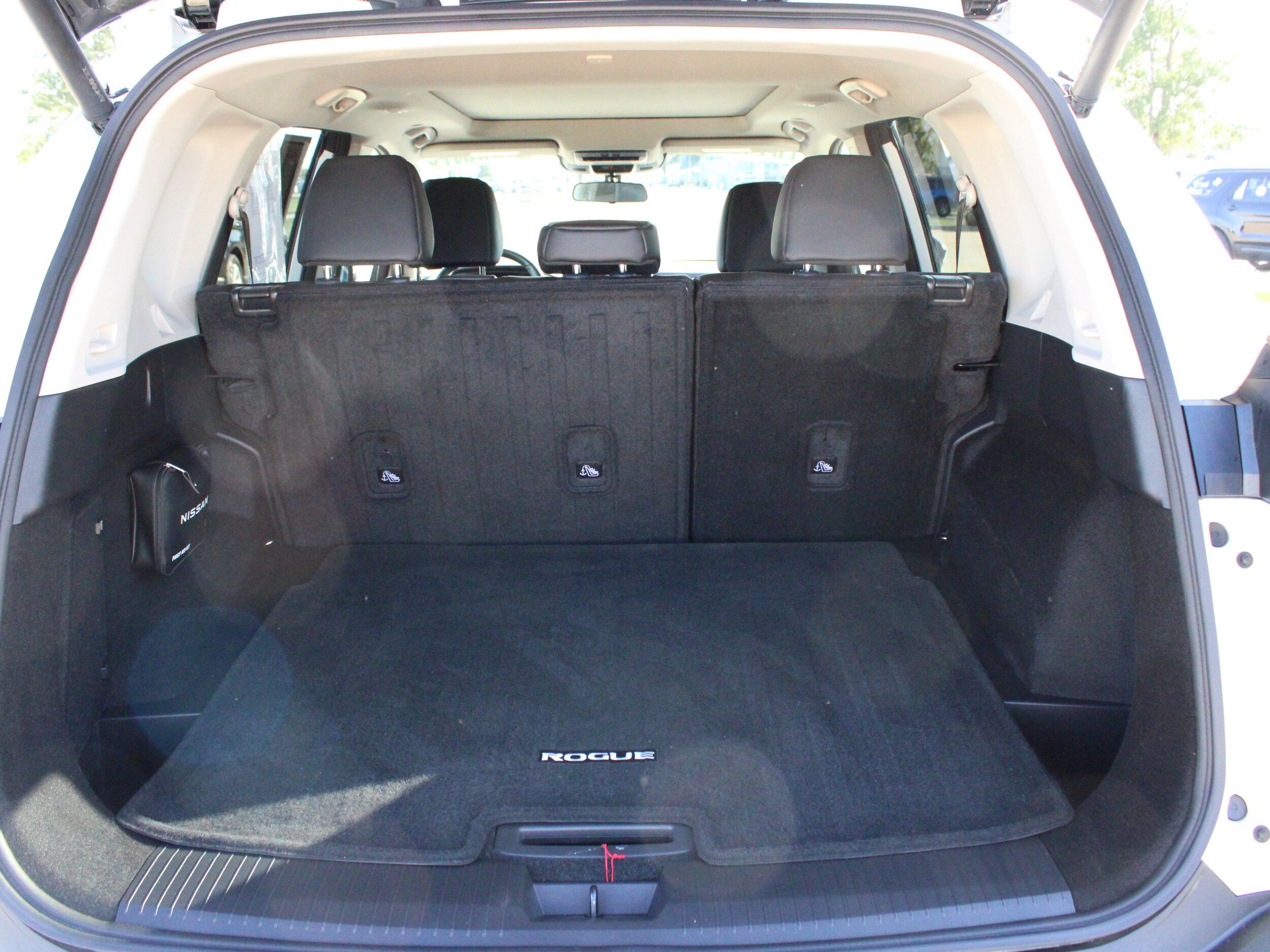 Used 2023 Nissan Rogue SV w/ SV Premium B Package AWD/4WD image 37