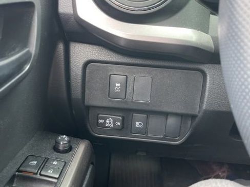 Used 2023 Toyota Tacoma SR5 RWD image 34