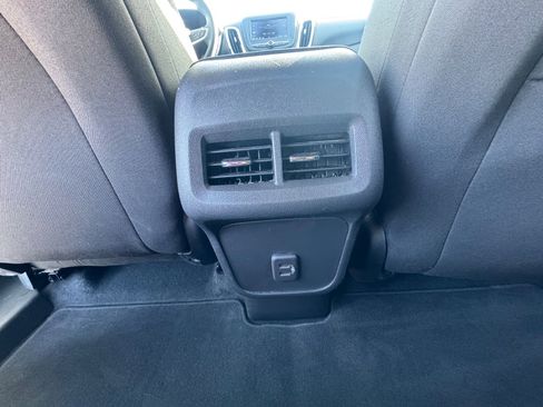 Used 2023 Chevrolet Equinox LT w/ Driver Convenience Package image 15