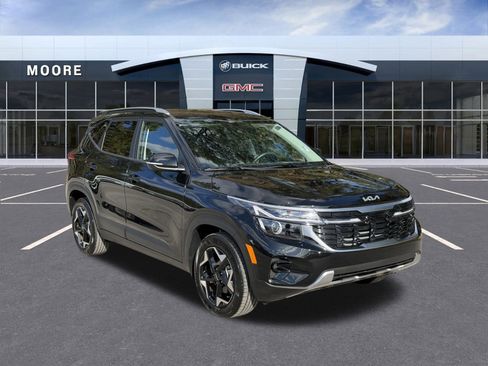 Used 2025 Kia Seltos S image 3