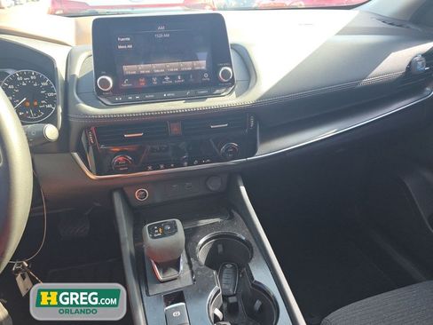Used 2023 Nissan Rogue SV FWD image 13