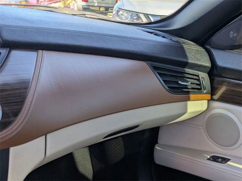 Used 2015 BMW Z4 sDrive28i image 17