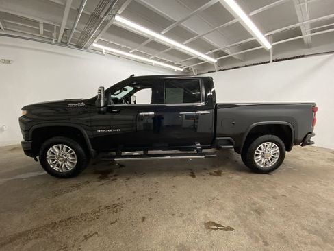 Used 2023 Chevrolet Silverado 3500 High Country w/ Z71 Off-Road Package image 3