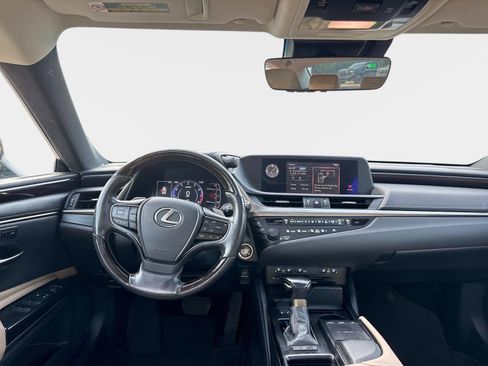 Used 2020 Lexus ES 350 w/ Premium Package image 15