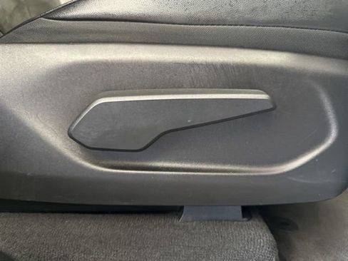 Used 2023 Jeep Grand Cherokee L Laredo image 57