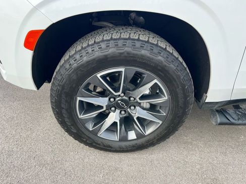 Used 2022 Chevrolet Tahoe Z71 w/ Luxury Package image 13