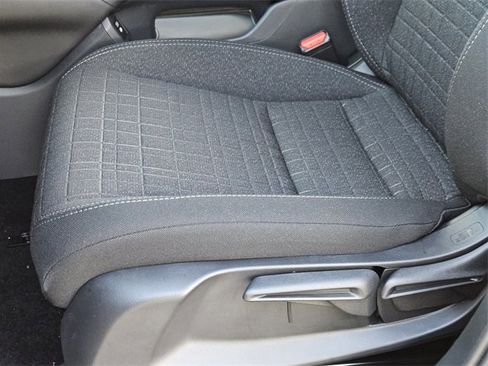 New 2026 Honda HR-V LX image 9