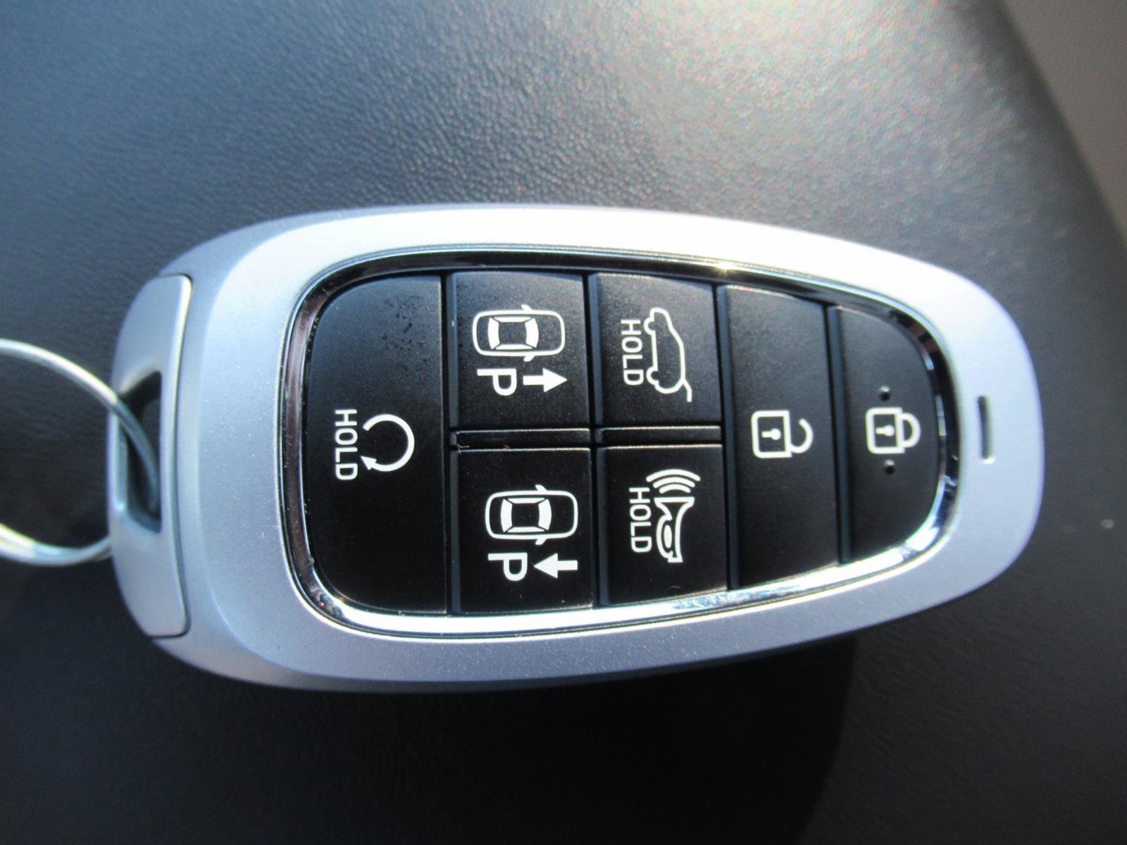 Used 2023 Hyundai Santa Fe Calligraphy AWD/4WD image 31