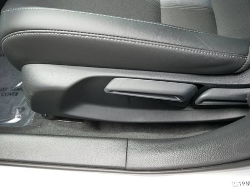 Used 2025 Honda Civic Sport image 16