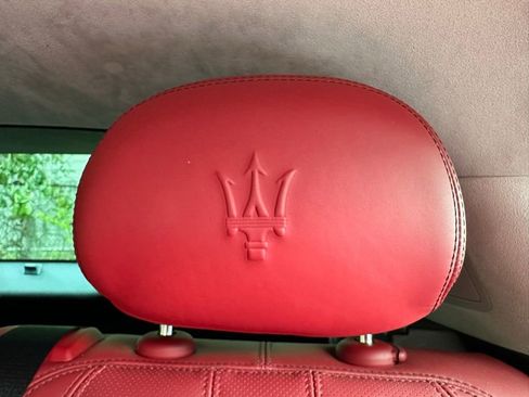 Used 2023 Maserati Levante Modena image 28