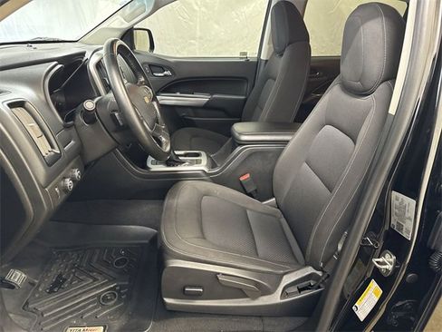 Certified 2022 Chevrolet Colorado LT w/ LT Convenience Package image 10