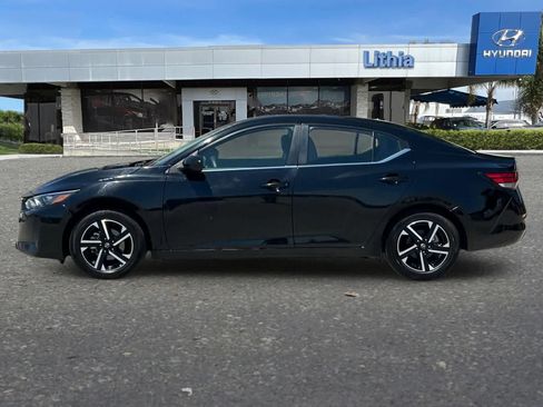 Used 2024 Nissan Sentra SV FWD image 6