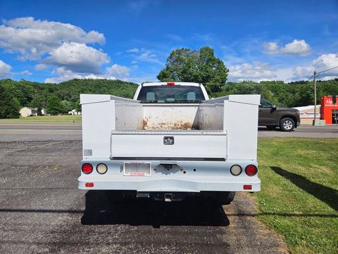 Used 2019 Ford F250 XL w/ STX Appearance Package AWD/4WD image 8