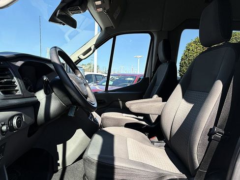 Used 2021 Ford Transit 350 XLT image 9