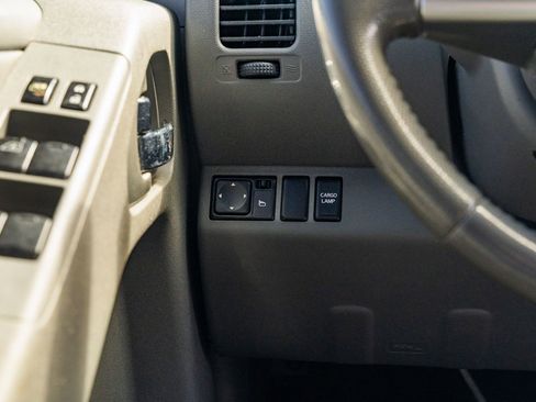 Used 2019 Nissan Frontier SL RWD image 25