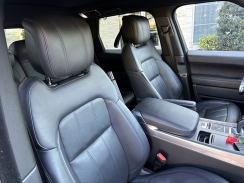 Used 2018 Land Rover Range Rover Sport HSE image 15