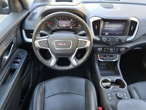 Certified 2022 GMC Terrain SLT w/ Infotainment Package II image 15