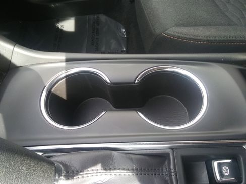 Used 2021 Chevrolet Equinox LT image 19