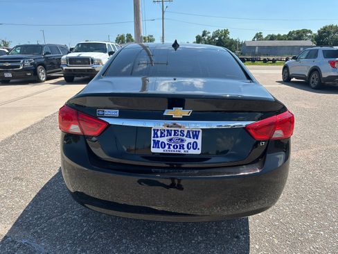 Used 2017 Chevrolet Impala LT FWD image 5