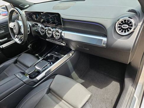 Used 2021 Mercedes-Benz GLB 35 AMG 4MATIC image 21