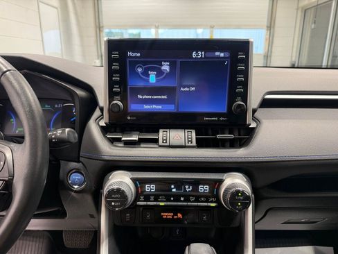 Certified 2022 Toyota RAV4 XSE w/ XSE Grade Weather Package AWD/4WD image 30
