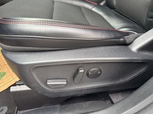 Certified 2025 Ford Escape ST-Line Select AWD/4WD image 16