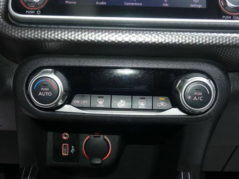 Used 2020 Nissan Kicks SV FWD image 37