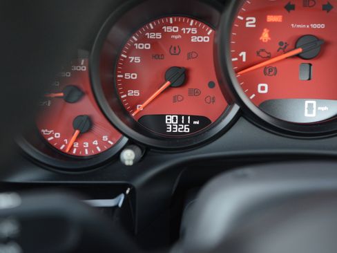 Certified 2018 Porsche 911 Carrera T image 19