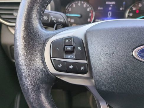 Used 2020 Ford Explorer XLT w/ Equipment Group 202A AWD/4WD image 24