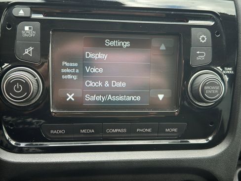 Used 2017 RAM ProMaster 1500 FWD image 19