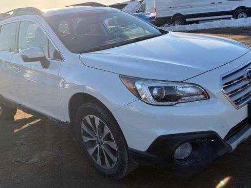 Used 2017 Subaru Outback 2.5i Limited image 3