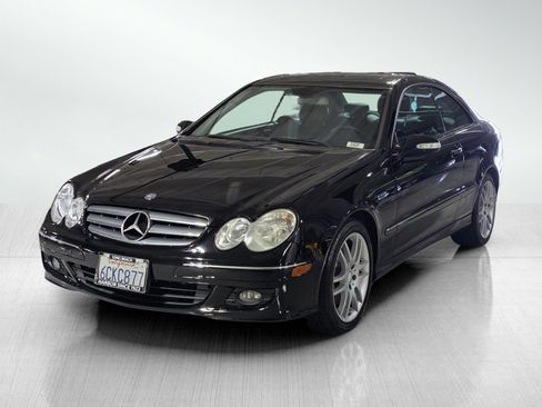 Used 2008 Mercedes-Benz CLK 350 Coupe image 3