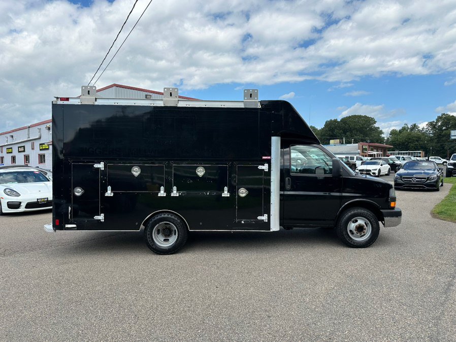 Used 2012 GMC Savana 3500 RWD image 5